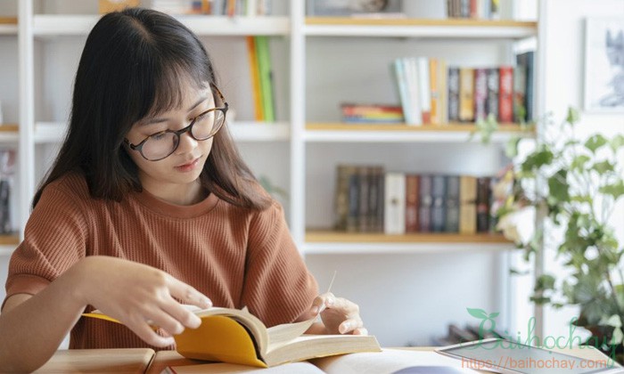 Nghị luận: Học vấn không chỉ là việc đọc sách, nhưng đọc sách vẫn là một con đường quan trọng của học vấn